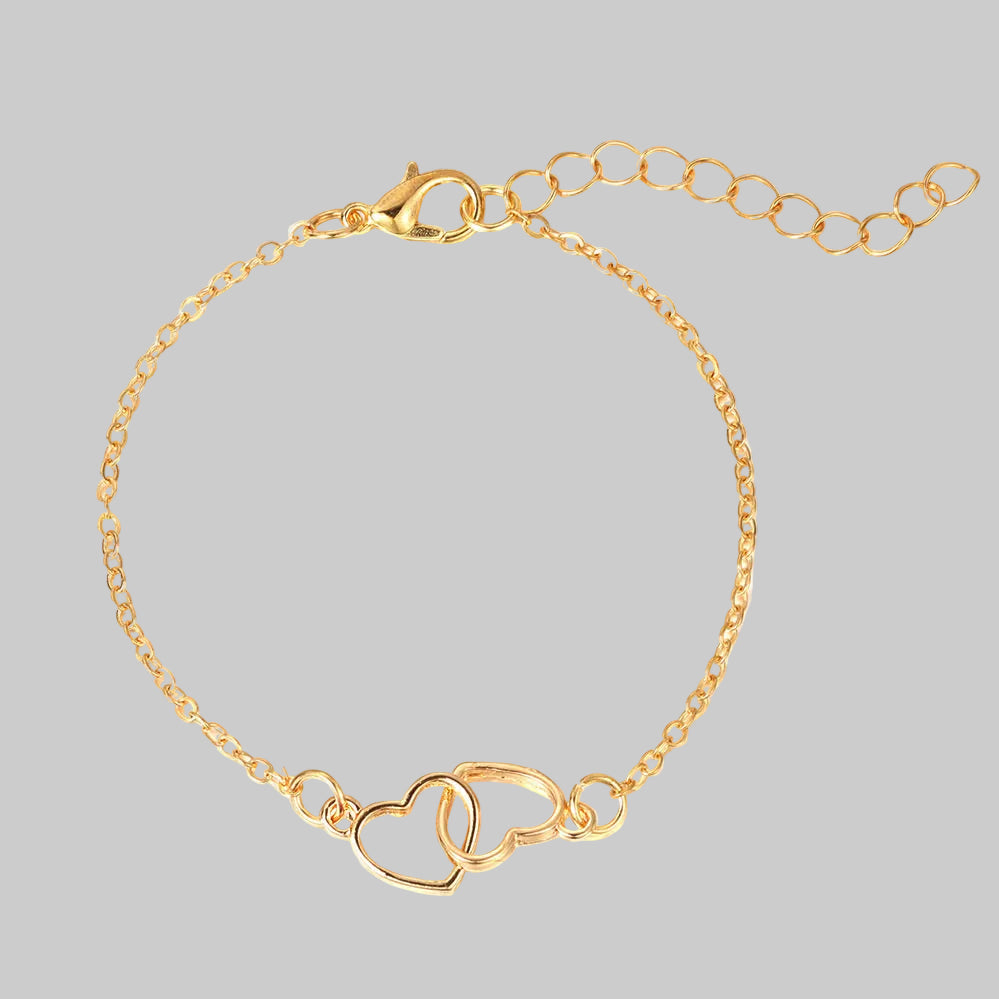 SELENE – Heart-Shaped Bracelet for Women