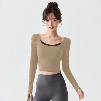 NOVA – SLIM-FIT YOGA TOP & LEGGINGS