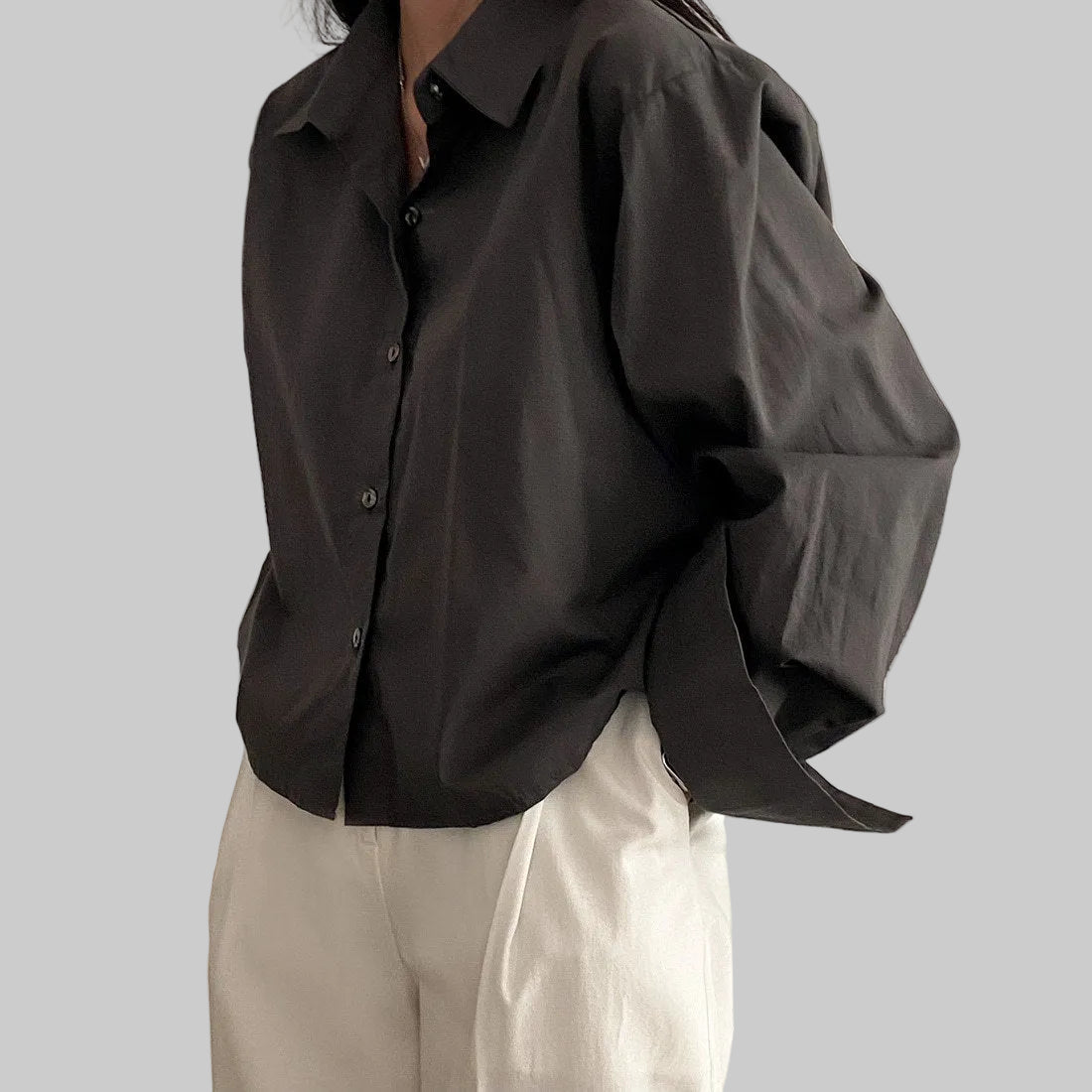 ELISE – MODERN COLLAR CROP TOP