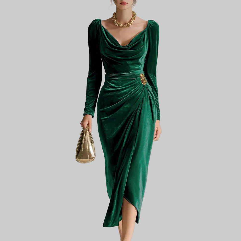 LIVIA – Gold Velvet Slim Dress