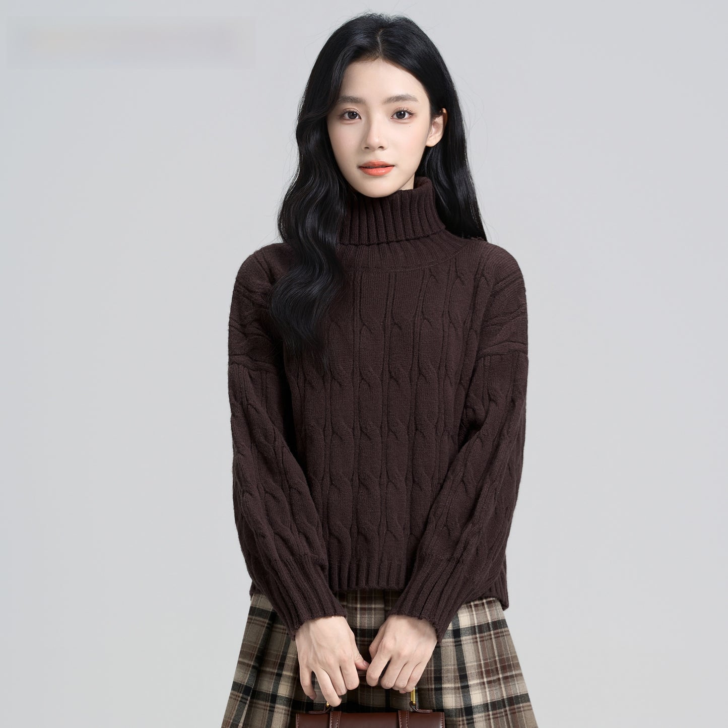 ELISE – TURTLENECK CABLE-KNIT SWEATER