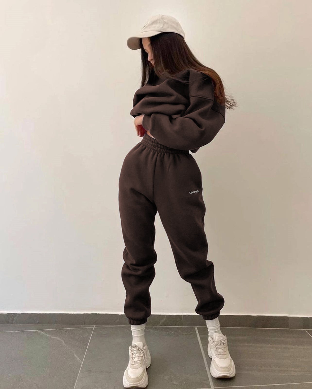 ELINA – Slim Fit Embroidered Cozy Set