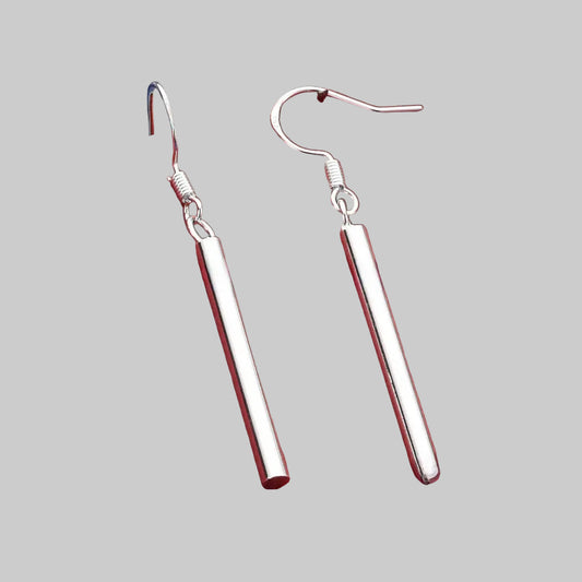AURELIA – Silver-Plated Minimalist Drop Earrings