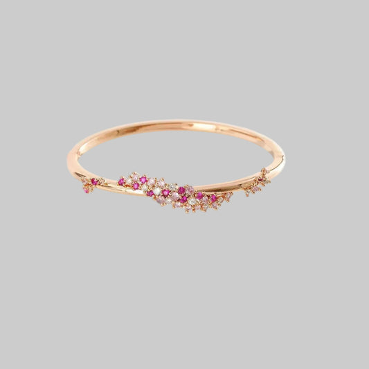 ELARA– Artificial Jewelry Bracelet