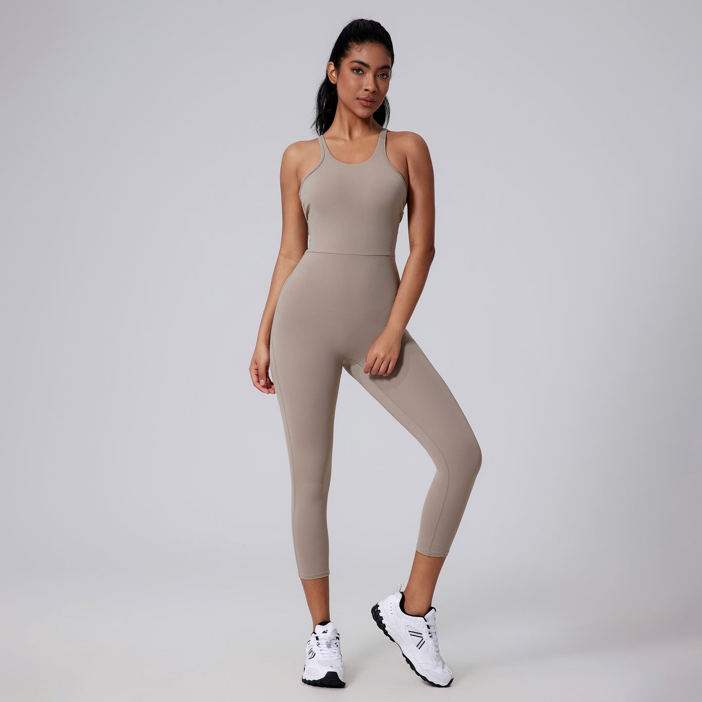 ARIEL – SLIM-FIT YOGA JUMPSUIT
